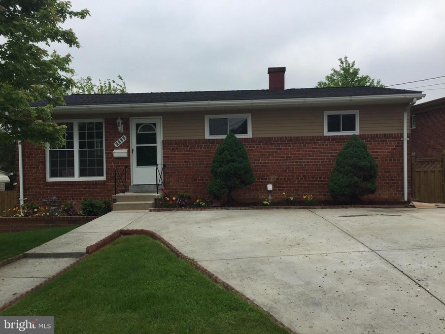 6004 Belle Ct, Hyattsville, MD 20782 - photo 1