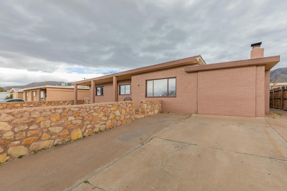404 Bonnell Dr, Alamogordo, NM 88310 - photo 1