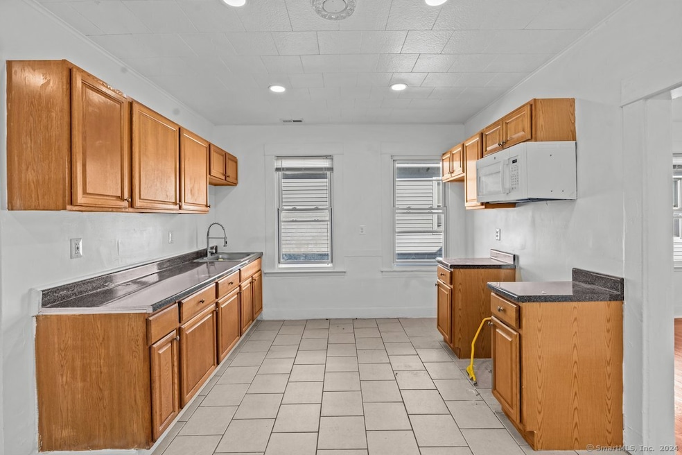 For Rent $1,800/month