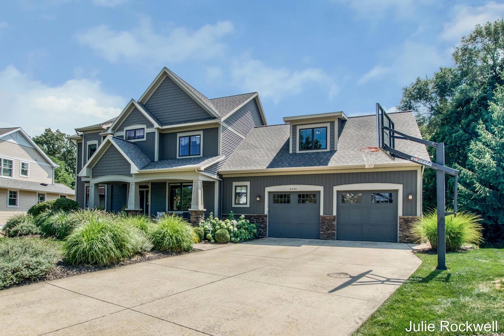 Sold $985,000 • Co-Listing Agent