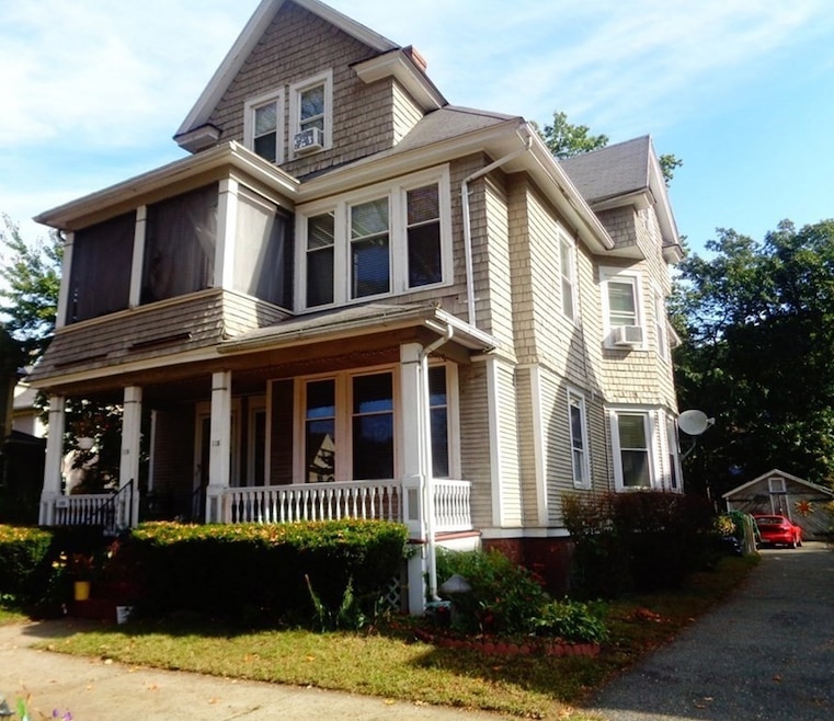 115 Firglade Ave unit 1, Springfield, MA 01108 - photo 1