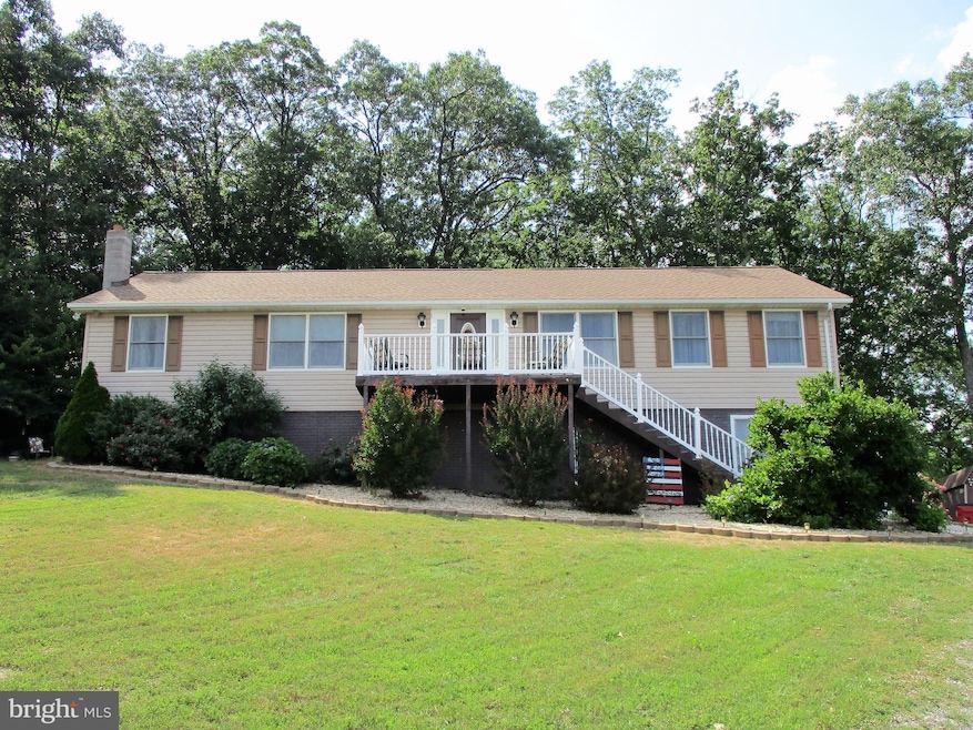 2033 Apple Harvest Dr, Hedgesville, WV 25427 - photo 1