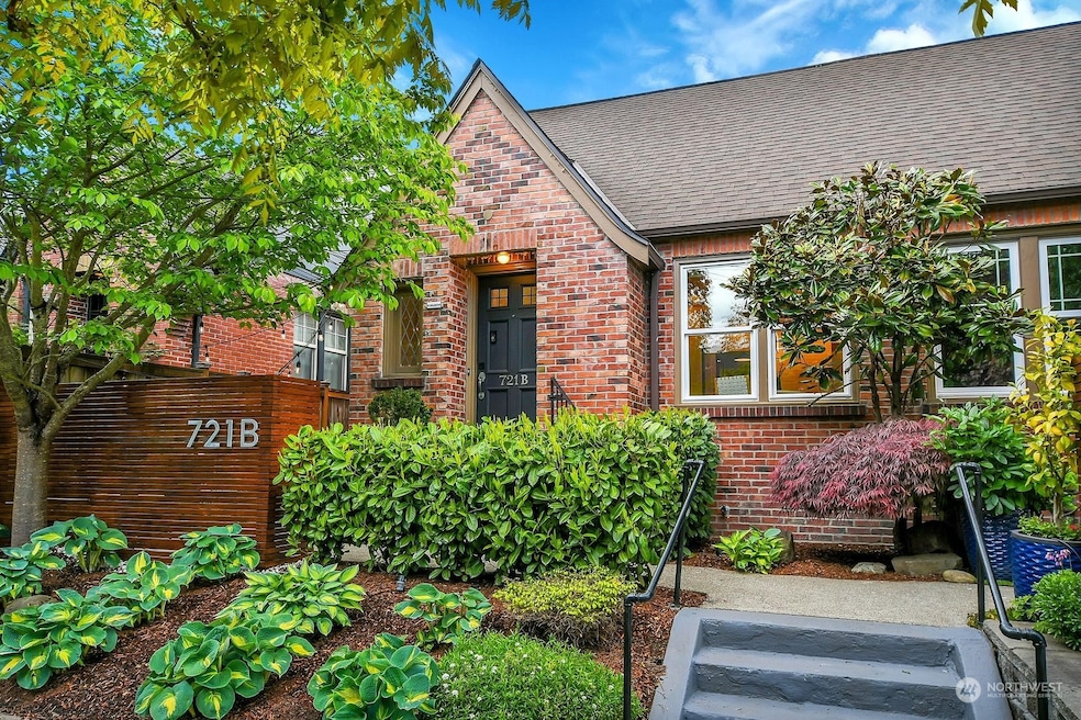 Sold $800,000 • Co-Listing Agent