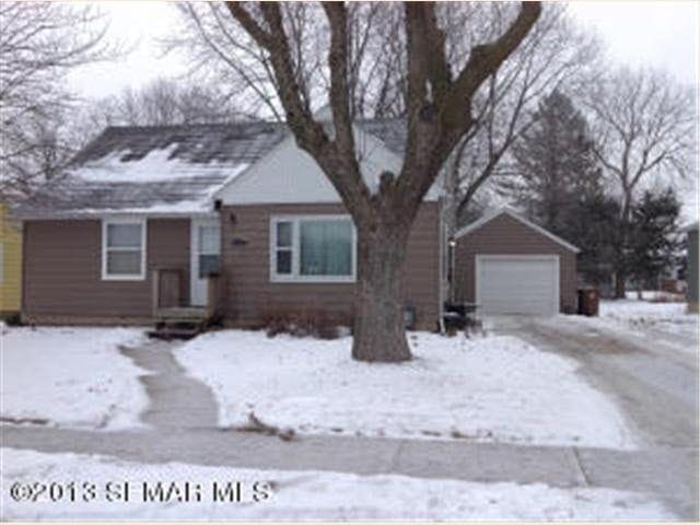 918 918 St Thomas Ave, Albert Lea, MN 56007 - photo 1