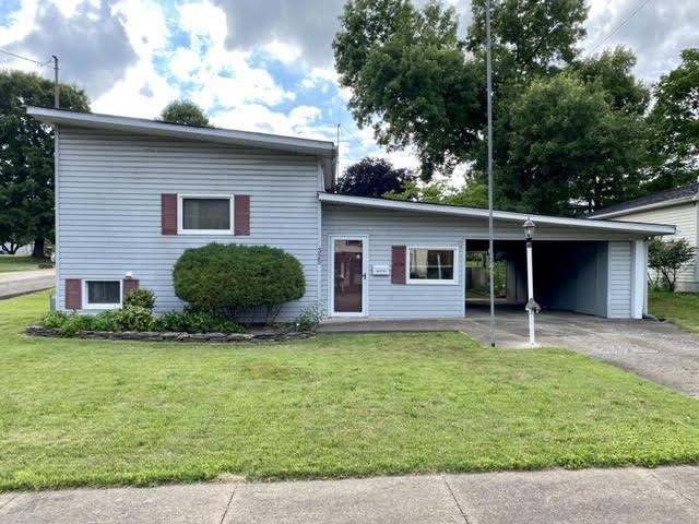 325 N Adams St, Loudonville, OH 44842 - photo 1