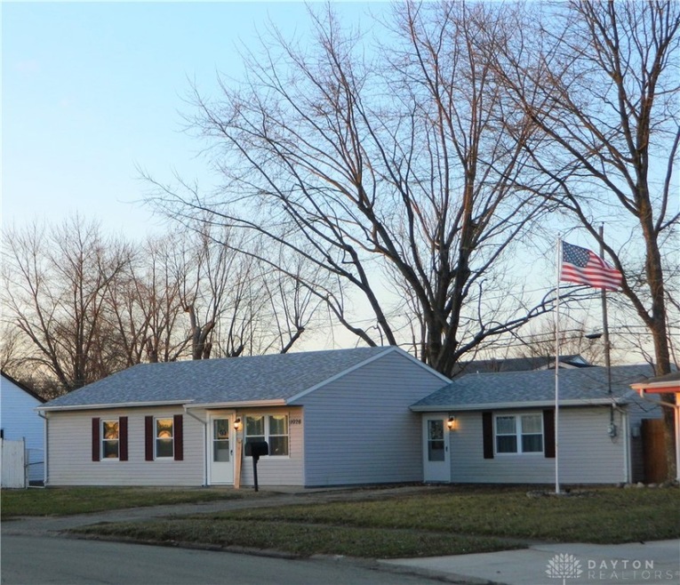Welcome to 1126 Frayne Drive New Carlisle Bethel T