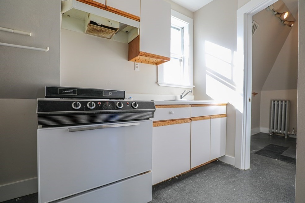 24 Murdock St unit 5, Brighton, MA 02135 - photo 1