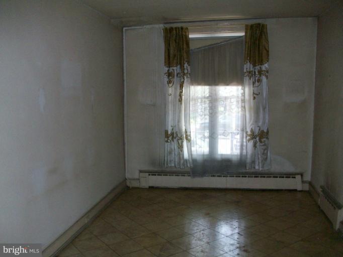 2212 W Lexington St, Baltimore, MD 21223 - photo 1