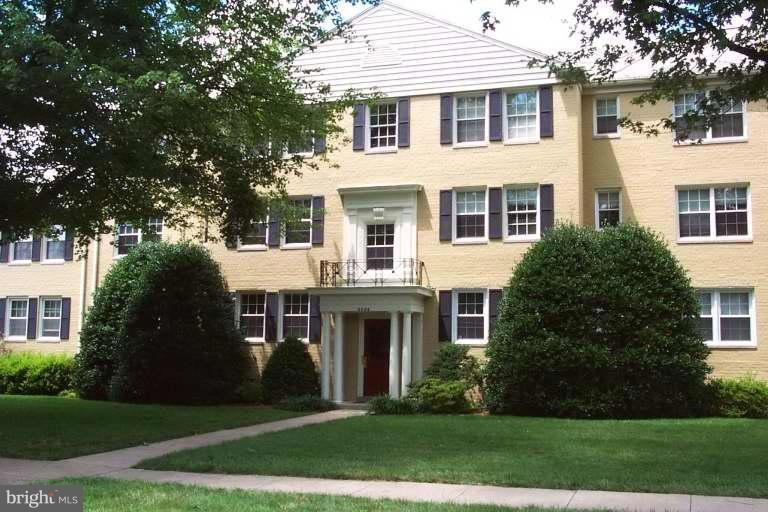 6604 10th St unit C2, Alexandria, VA 22307 - photo 1