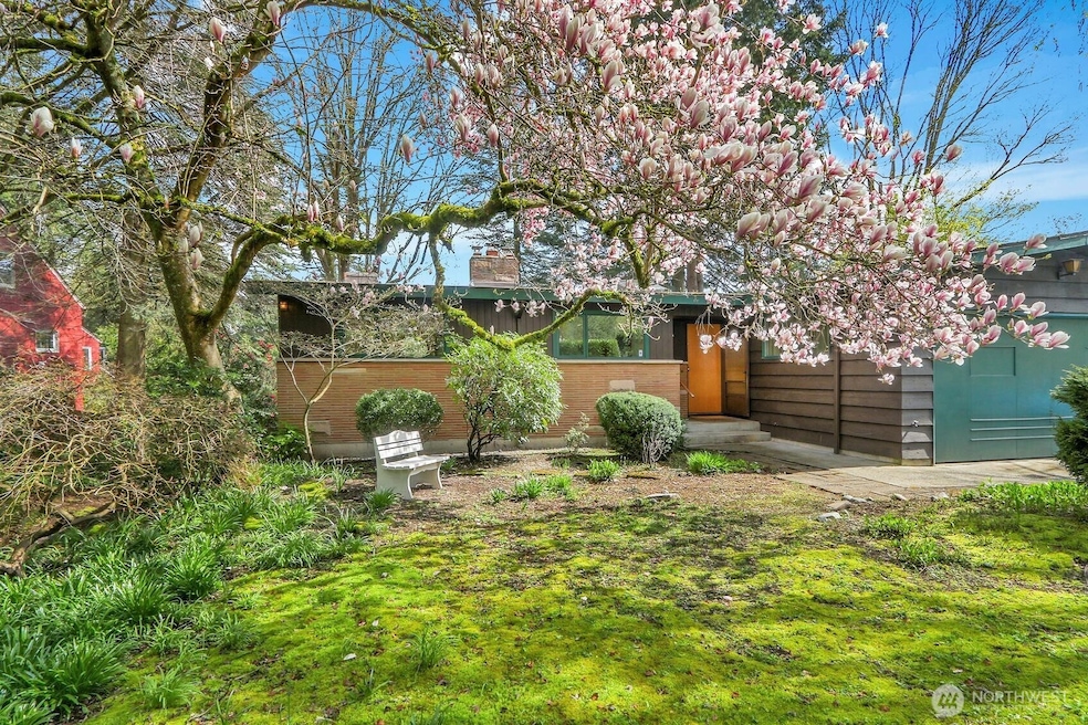 Sold $1,057,500 • Co-Listing Agent