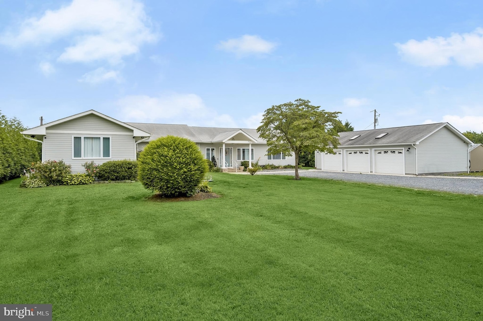 211 Delaware Ave, Stevensville, MD 21666 - photo 1