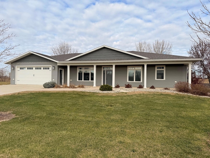 Coming Soon $450,000 • Co-Listing Agent