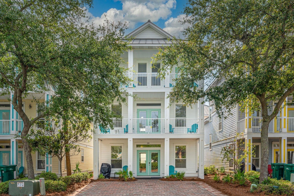 219 E Grand Key Loop