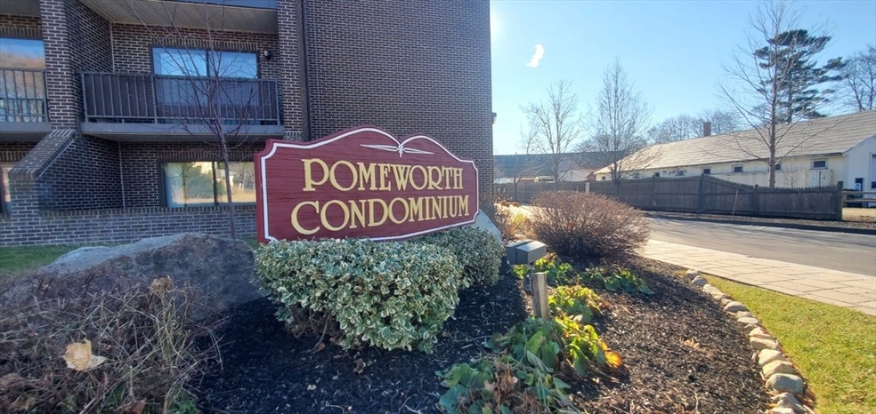 43 Pomeworth St unit 34, Stoneham, MA 02180 - photo 1