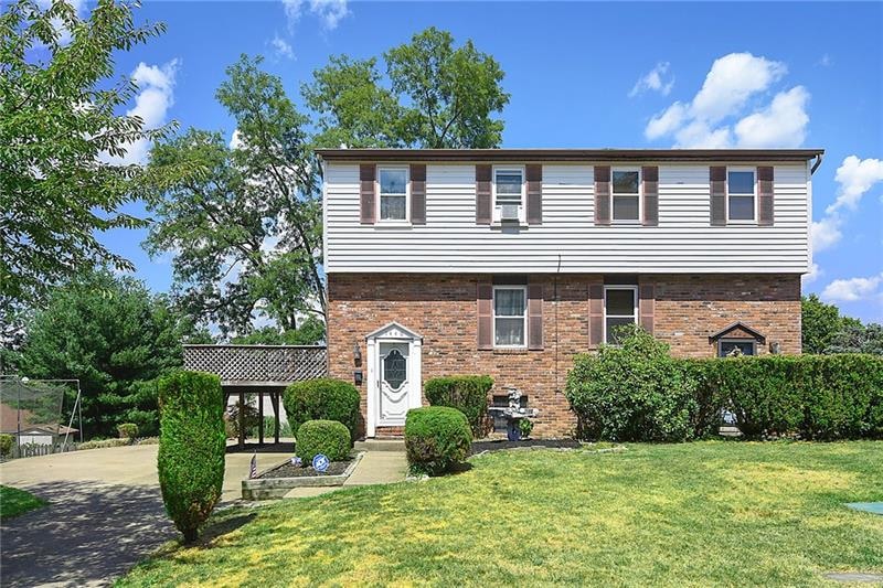 2BD,1.5 BATH END UNIT TOWNHOME