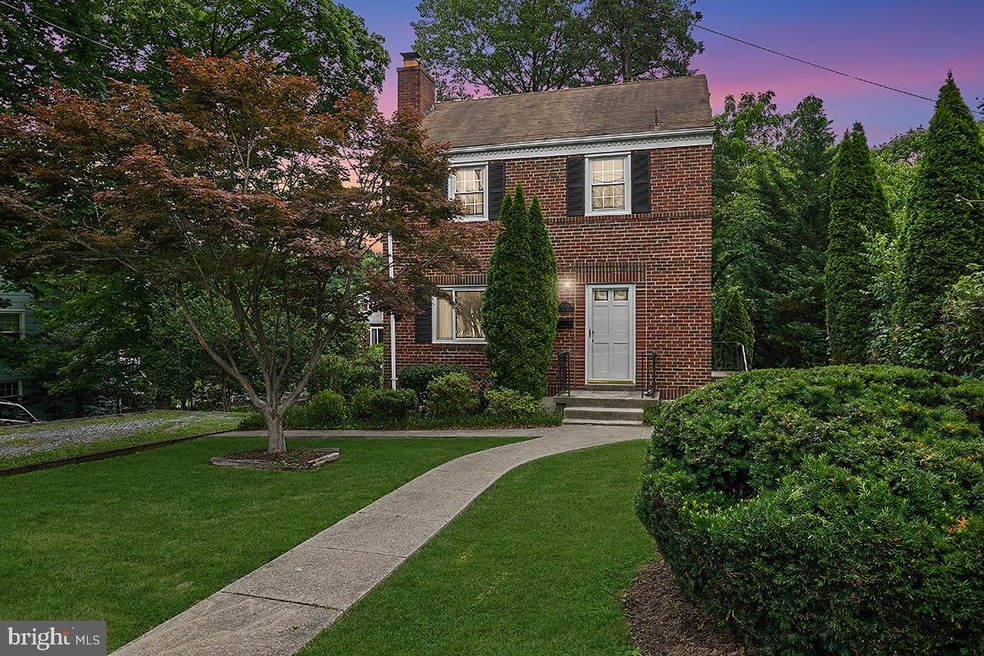 10525 Saint Paul St, Kensington, MD 20895 - photo 1