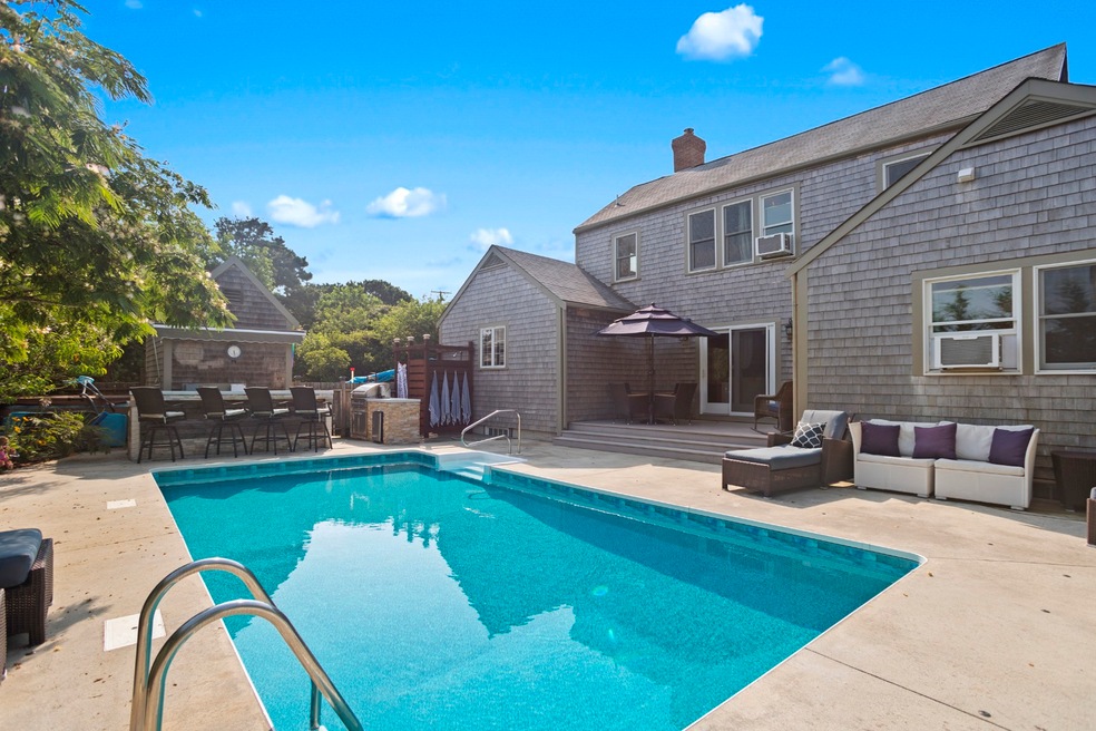 Sold $2,560,000