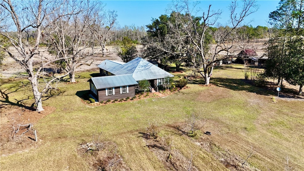 5466 Robin Rd, Patterson, GA 31557 - photo 1