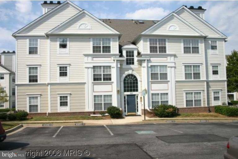 162 Kendrick Place unit 12, Gaithersburg, MD 20878 - photo 1