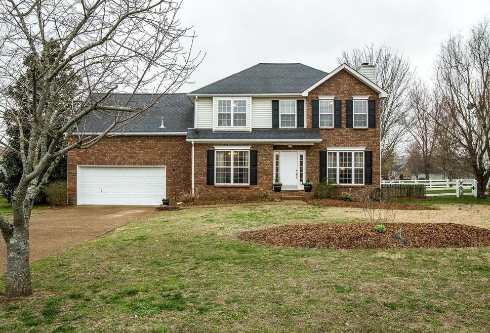 Welcome to 2405 Mercer Ct.