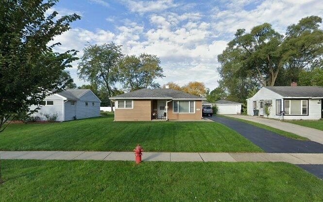 2201 Wren Ln, Rolling Meadows, IL 60008 - photo 1