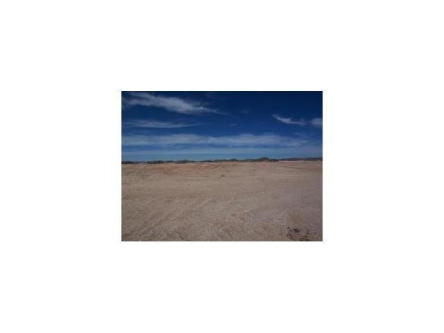 400 Valle Los Nogales Dr, El Paso, TX 79927 - photo 1