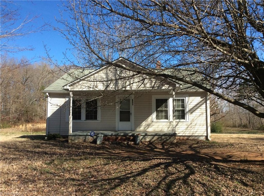 651 Foxfire Rd, Asheboro, NC 27205 - photo 1