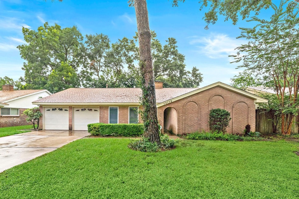 14118 Kingsride Ln, Houston, TX 77079 - photo 1