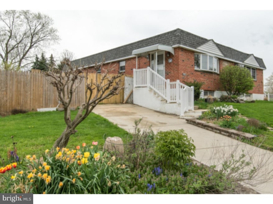 623 Turf Ln, Conshohocken, PA 19428 - photo 1