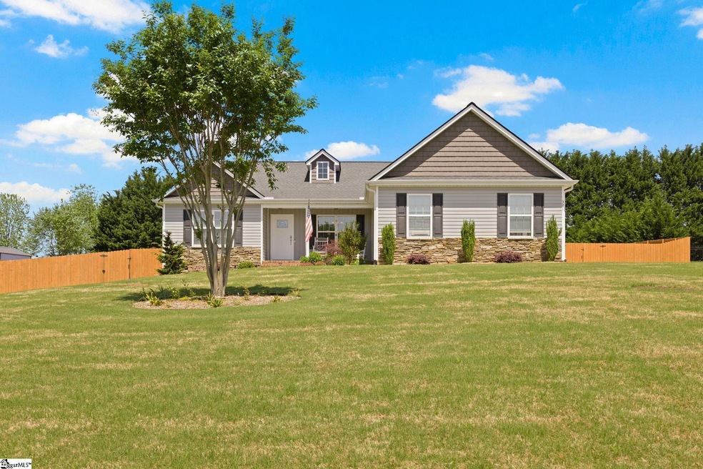 327 Terra Plains Dr, Greer, SC 29651 - photo 1