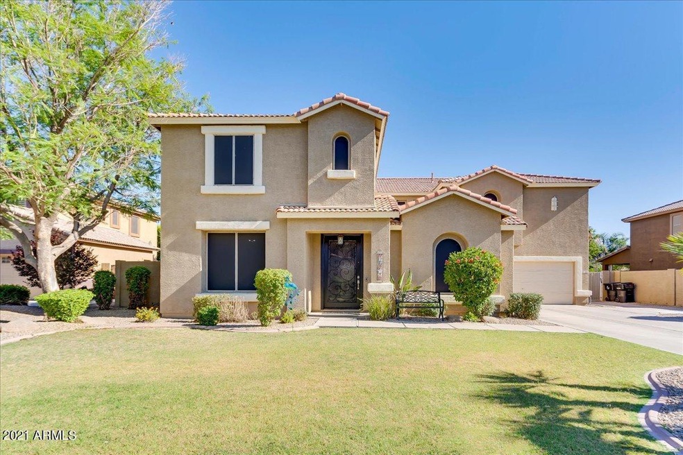 08-8Front of home