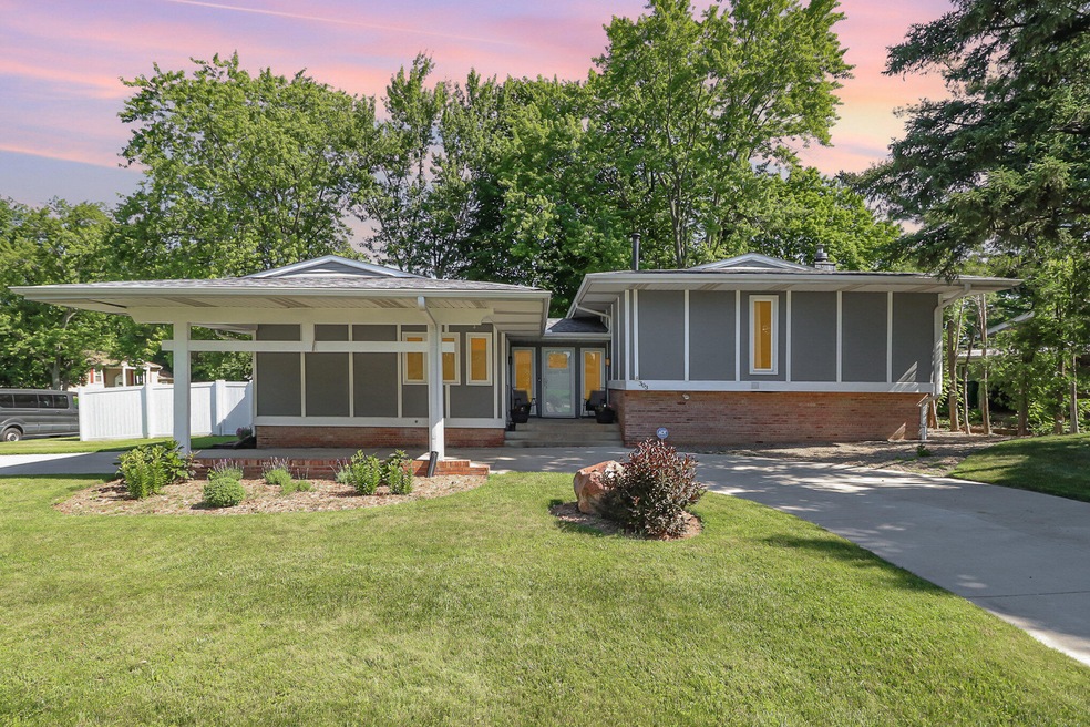 303 W 15th St, La Porte, IN 46350 - photo 1