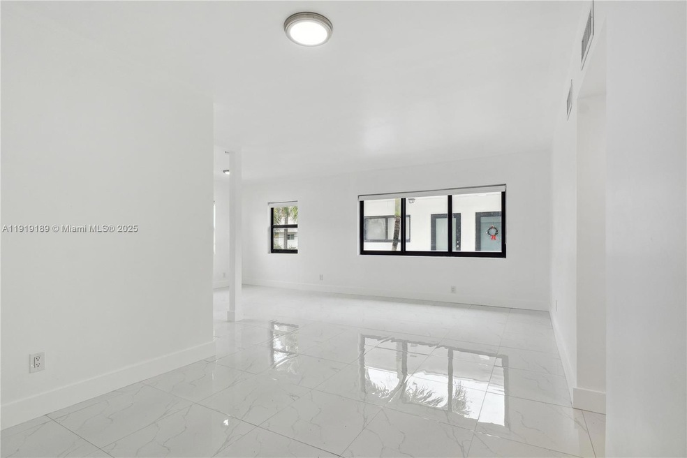8010 Crespi Blvd unit 4, Miami Beach, FL 33141 - photo 1