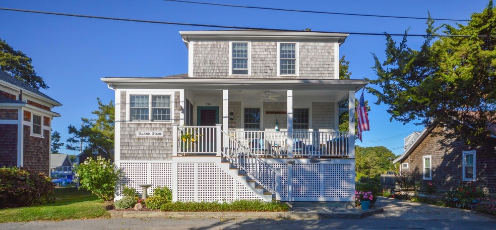 320 Circuit Avenue Front of Home