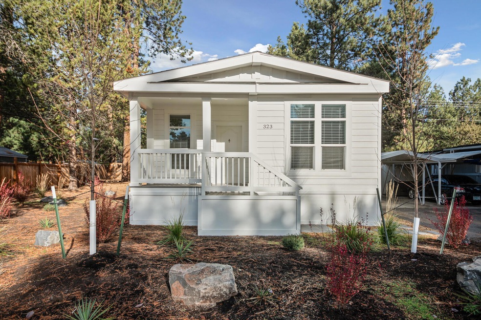 19950 Driftwood Ln unit 323, Bend, OR 97702 - photo 1