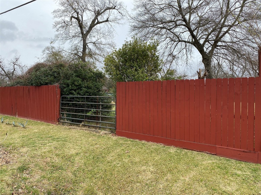 8202 Schneider St, Houston, TX 77093 - photo 1