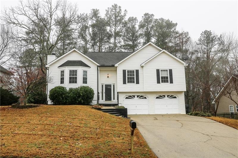 2010 Queensbury Dr, Acworth, GA 30102 - photo 1