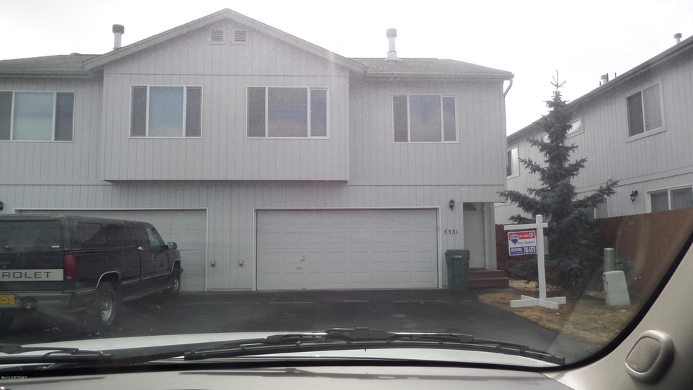 6331 Laurel