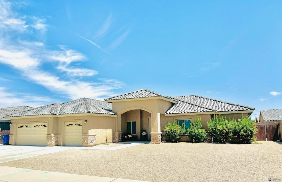 4579 S Max Ave, Yuma, AZ 85365 - photo 1