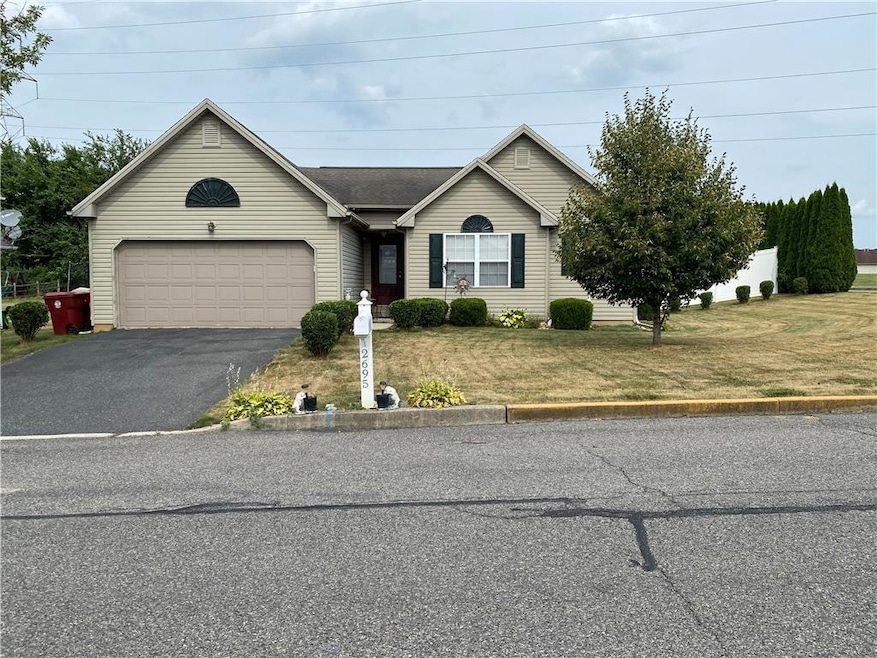 2695 Knollwood Way, Easton, PA 18040 - photo 1