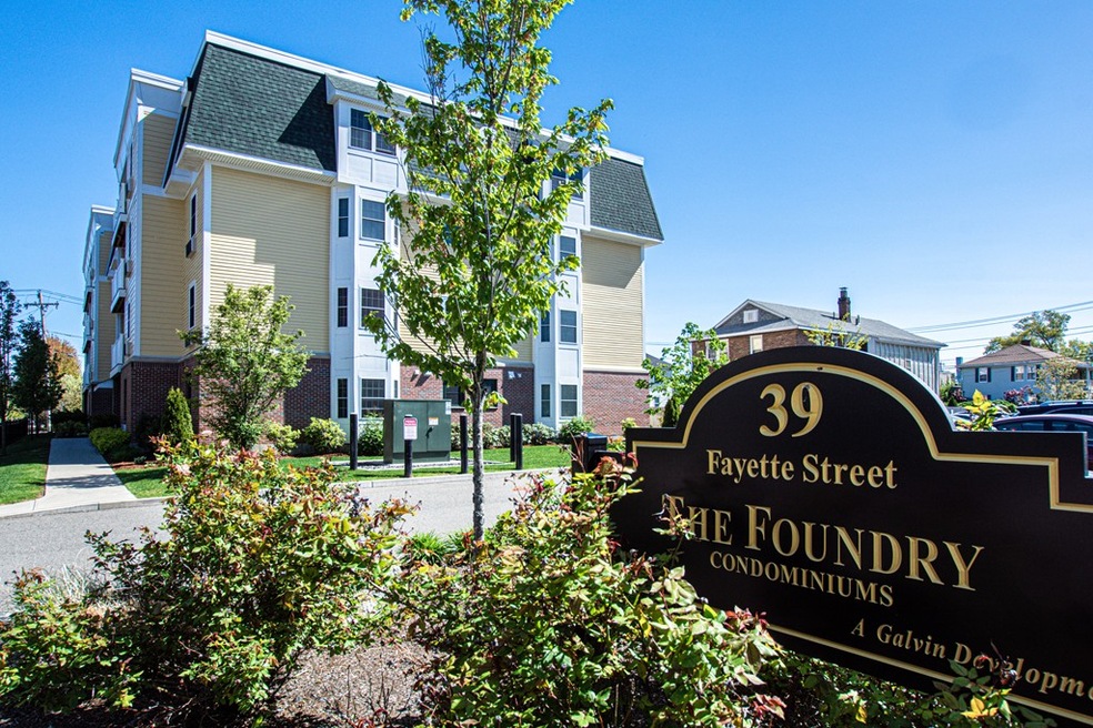 39 Fayette St unit 203, Quincy, MA 02171 - photo 1