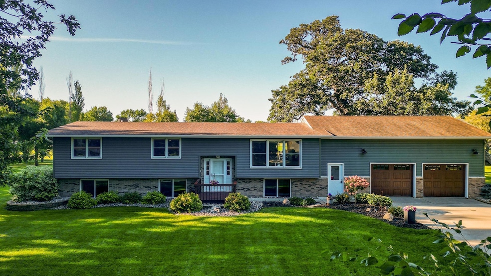 For Sale $475,000 • Co-Listing Agent