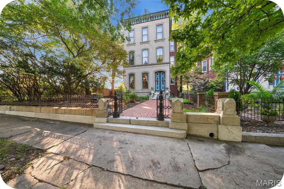Pending $745,000 • Co-Listing Agent