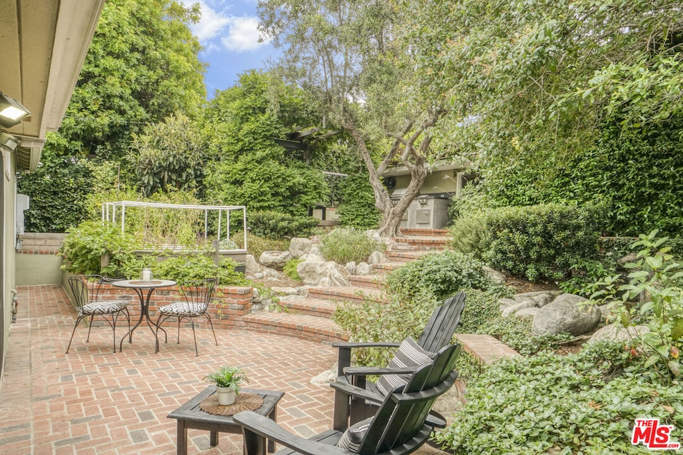 Sold $2,050,000 • Co-Listing Agent