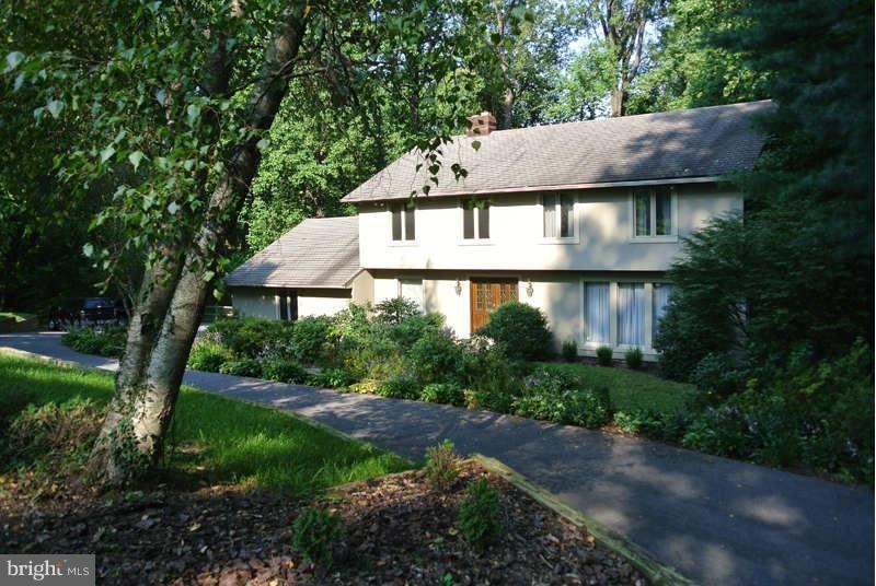 14 Brickford Ln, Pikesville, MD 21208 - photo 1