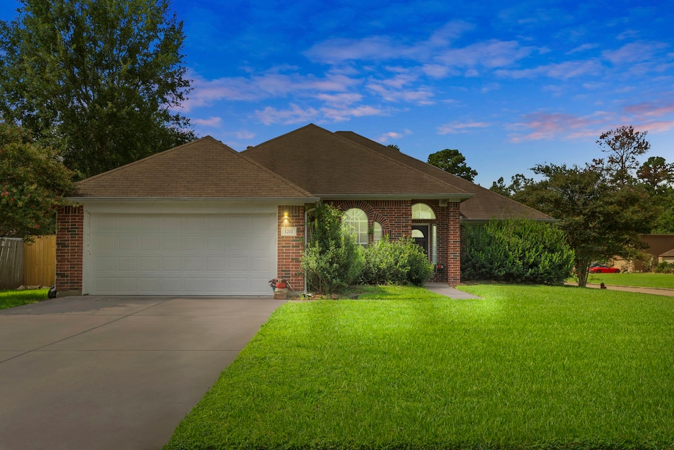 1211 Poppets Way, Crosby, TX 77532 - photo 1