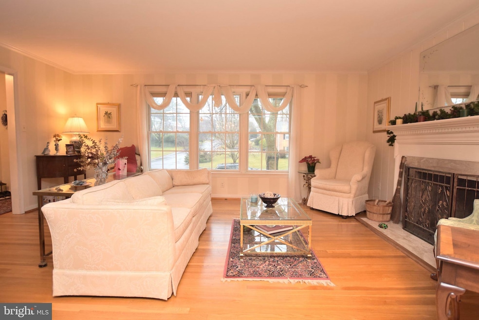 2415 Claremont Dr, Falls Church, VA 22043 - photo 1