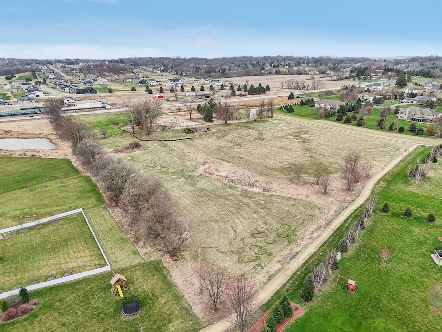 7672 W Mineral Point Rd, Verona, WI 53593 - photo 1