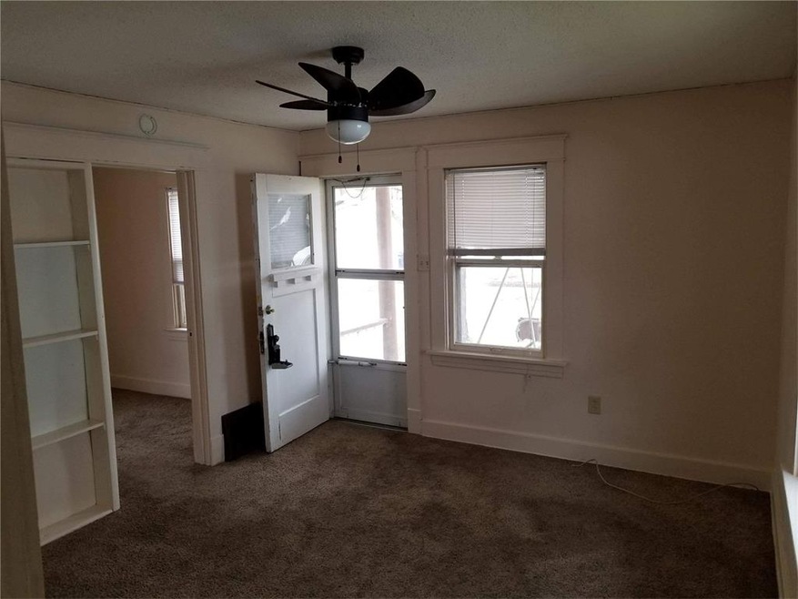 1016 M Ave NW, Cedar Rapids, IA 52405 - photo 1