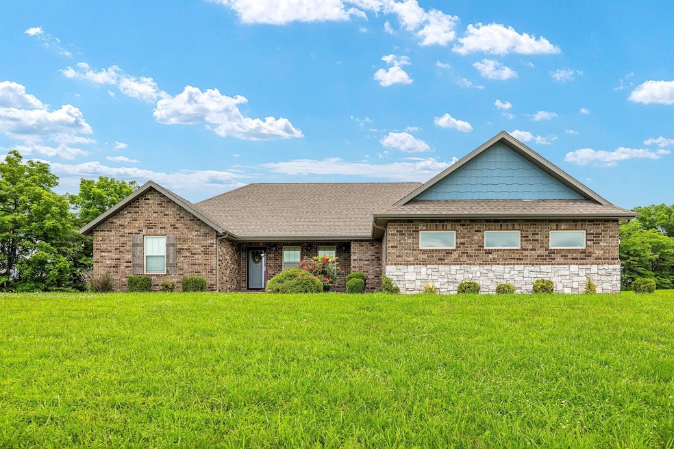 893 Azalea Ln, Clever, MO 65631 - photo 1